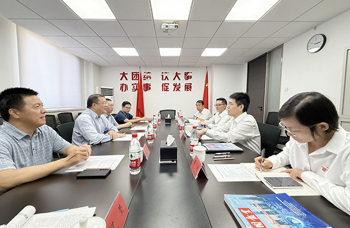 中国石油报社一行到访中国报业协会